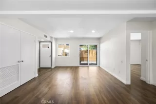 Photo #6: OC23152474 Listing 