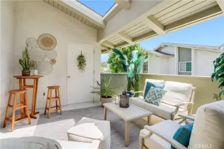 Photo #6: OC23152536 Listing 