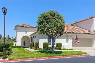 Photo #1: OC23152600 Listing 