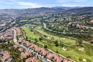 Photo #2: OC23152600 Listing 