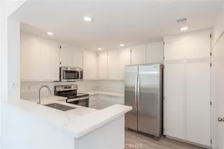 Photo #3: OC23152674 Listing 