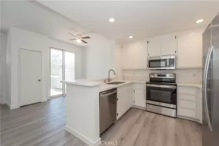 Photo #4: OC23152674 Listing 