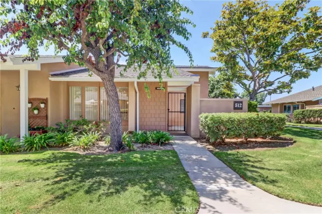 MLS: OC23152796 Condo For Sale