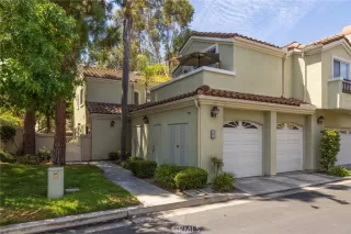 Photo #2: OC23152936 Listing 