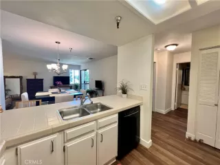 Photo #3: OC23153341 Listing 