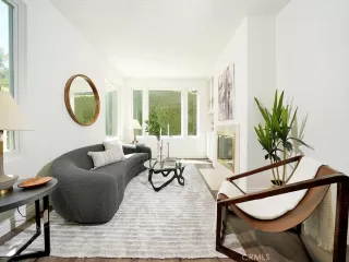 Photo #5: OC23154558 Listing 