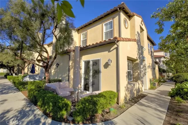 MLS: OC23154627 Condo For Sale