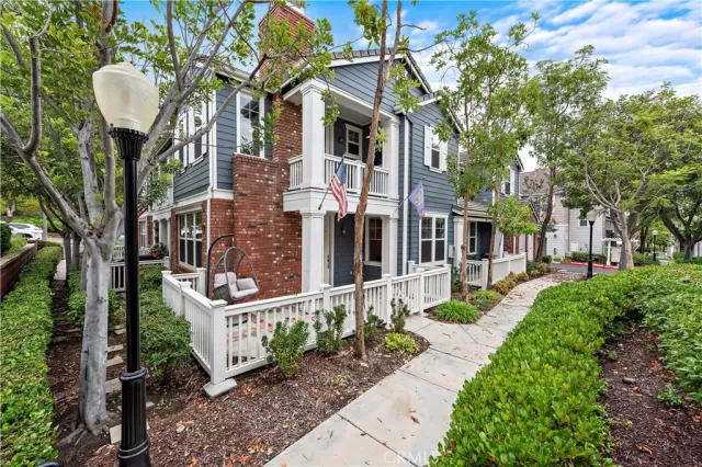 MLS: OC23155137 Condo For Sale