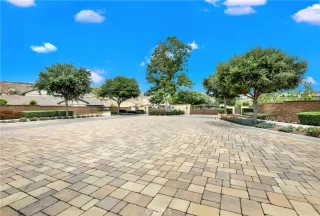 Photo #3: OC23155561 Listing 