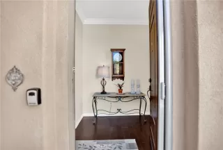 Photo #5: OC23155561 Listing 