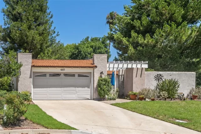 MLS: OC23155572 Condo For Sale