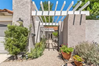 Photo #4: OC23155572 Listing