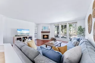 Photo #2: OC23155589 Listing