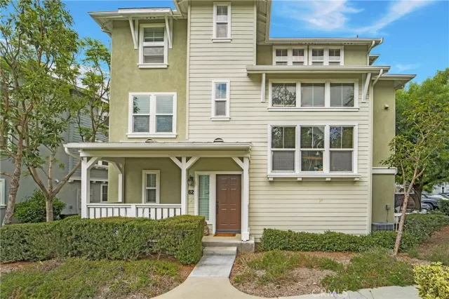 MLS: OC23155769 Condo For Sale