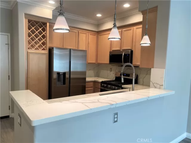 MLS: OC23155781 Condo For Sale