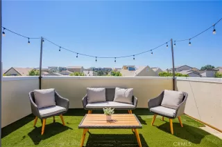 Photo #1: OC23156023 Listing