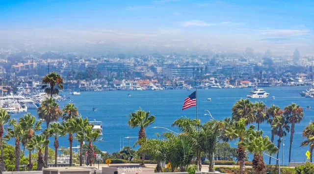 MLS: OC23156226 Condo For Sale