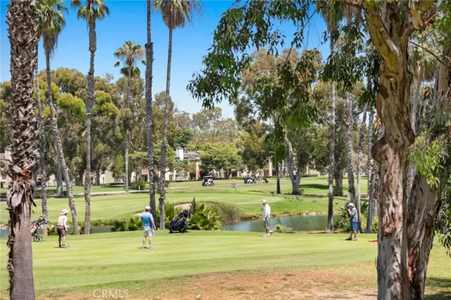 MLS: OC23156255 Condo For Sale