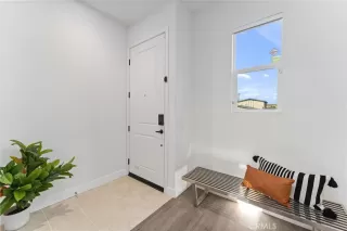 Photo #2: OC23156393 Listing