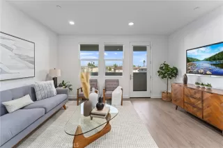 Photo #4: OC23156393 Listing