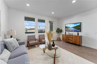 Photo #6: OC23156393 Listing