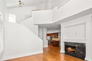 Photo #3: OC23156548 Listing