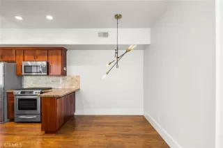 Photo #6: OC23156548 Listing