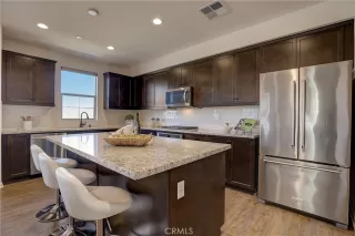 Photo #6: OC23156632 Listing