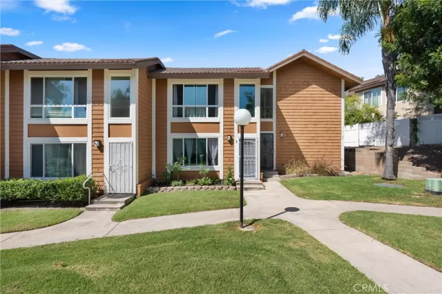 MLS: OC23156665 Condo For Sale