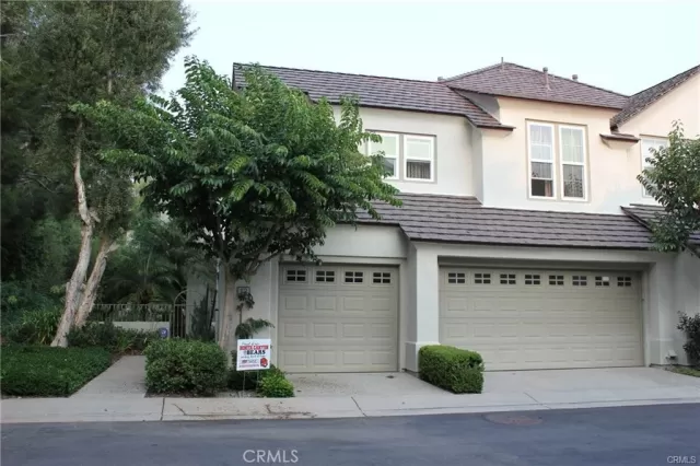 MLS: OC23156709 Condo For Sale