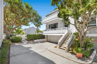 Photo #1: OC23156925 Listing 