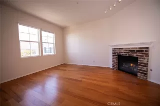 Photo #2: OC23157087 Listing 