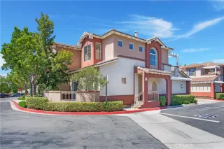 Photo #1: OC23157147 Listing