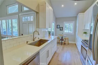 Photo #4: OC23157149 Listing