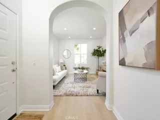 Photo #2: OC23157207 Listing 