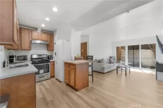 Photo #1: OC23157549 Listing 