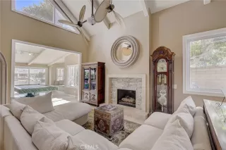 Photo #3: OC23157705 Listing 