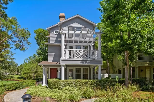 MLS: OC23157746 Condo For Sale