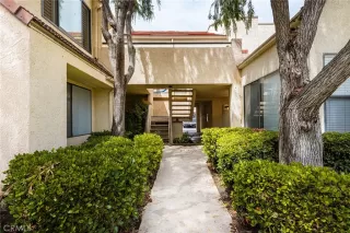 Photo #2: OC23157781 Listing