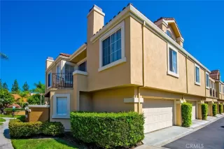 Photo #1: OC23158117 Listing 