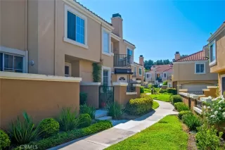 Photo #3: OC23158117 Listing 