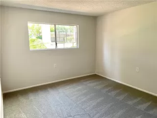 Photo #5: OC23158402 Listing