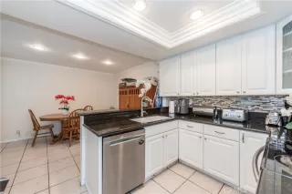 Photo #4: OC23158431 Listing 