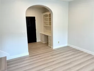 Photo #6: OC23158466 Listing 