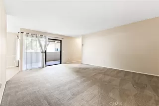 Photo #2: OC23158490 Listing