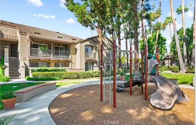 MLS: OC23158660 Condo For Sale