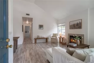 Photo #5: OC23158714 Listing