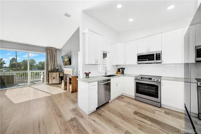 MLS: OC23158920 Condo For Sale