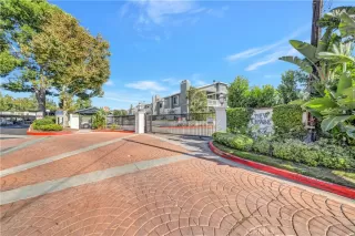 Photo #4: OC23158920 Listing 