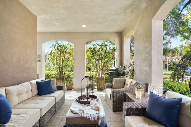 MLS: OC23159217 Condo For Sale